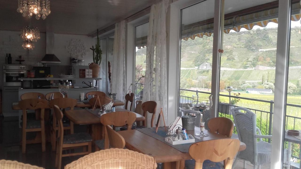 Gaestehaus Moselblick Trittenheim Exteriör bild