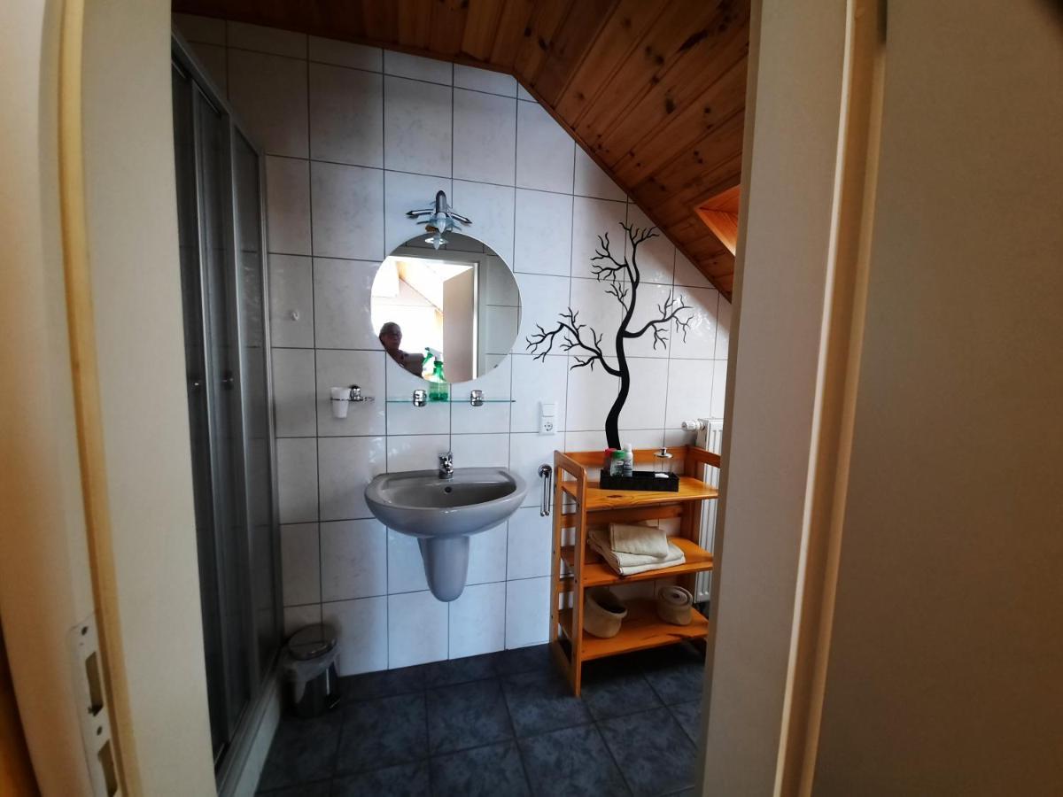 Gaestehaus Moselblick Trittenheim Exteriör bild